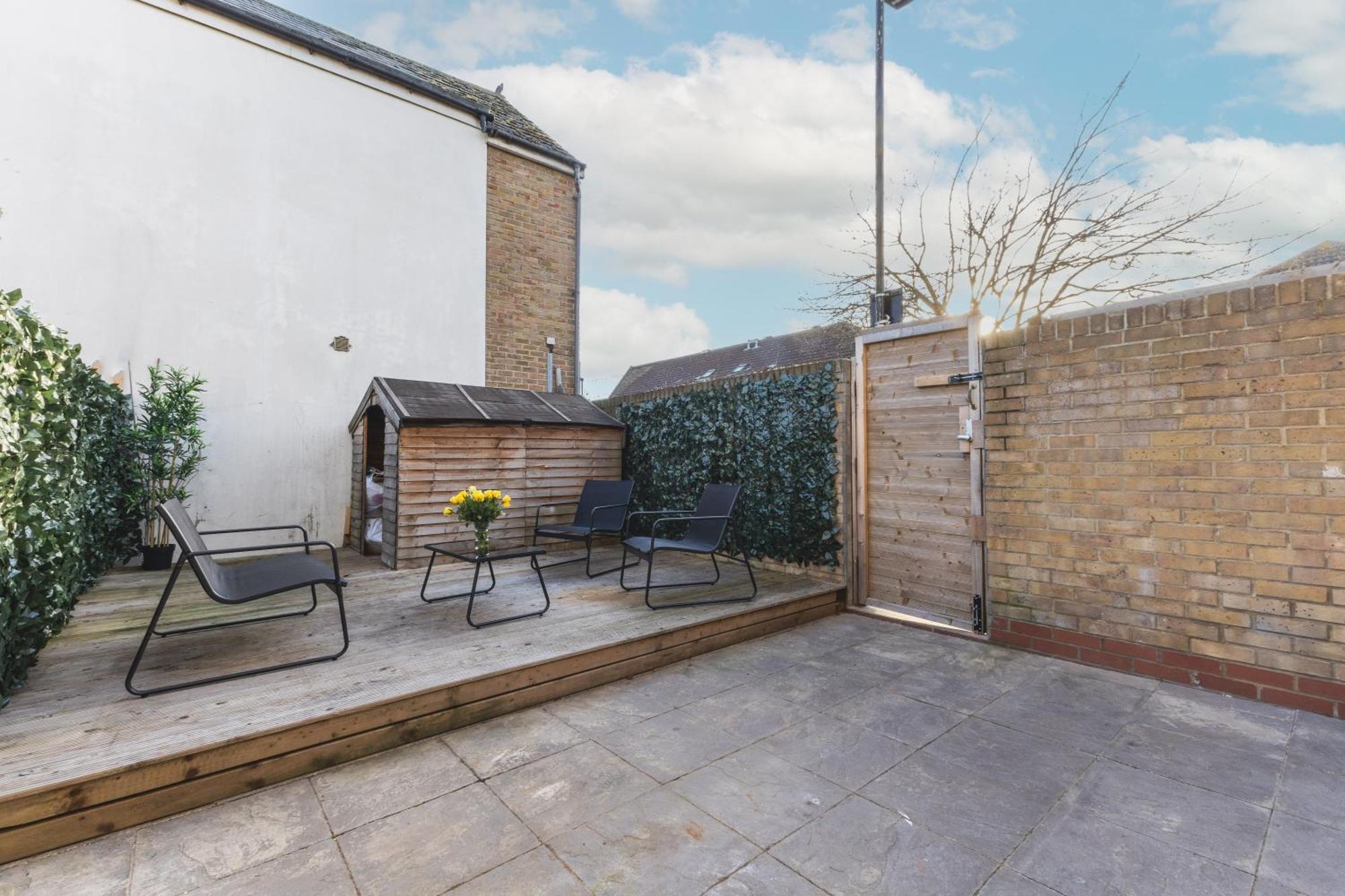 Arte Stays Serviced Houses Stratford - 3 Bedrooms 2 Bathrooms Houses London, Stratford, Maryland, Free Parking, Garden, Weekly Or Monthly Stays - Up To 8 Guests Exterior foto